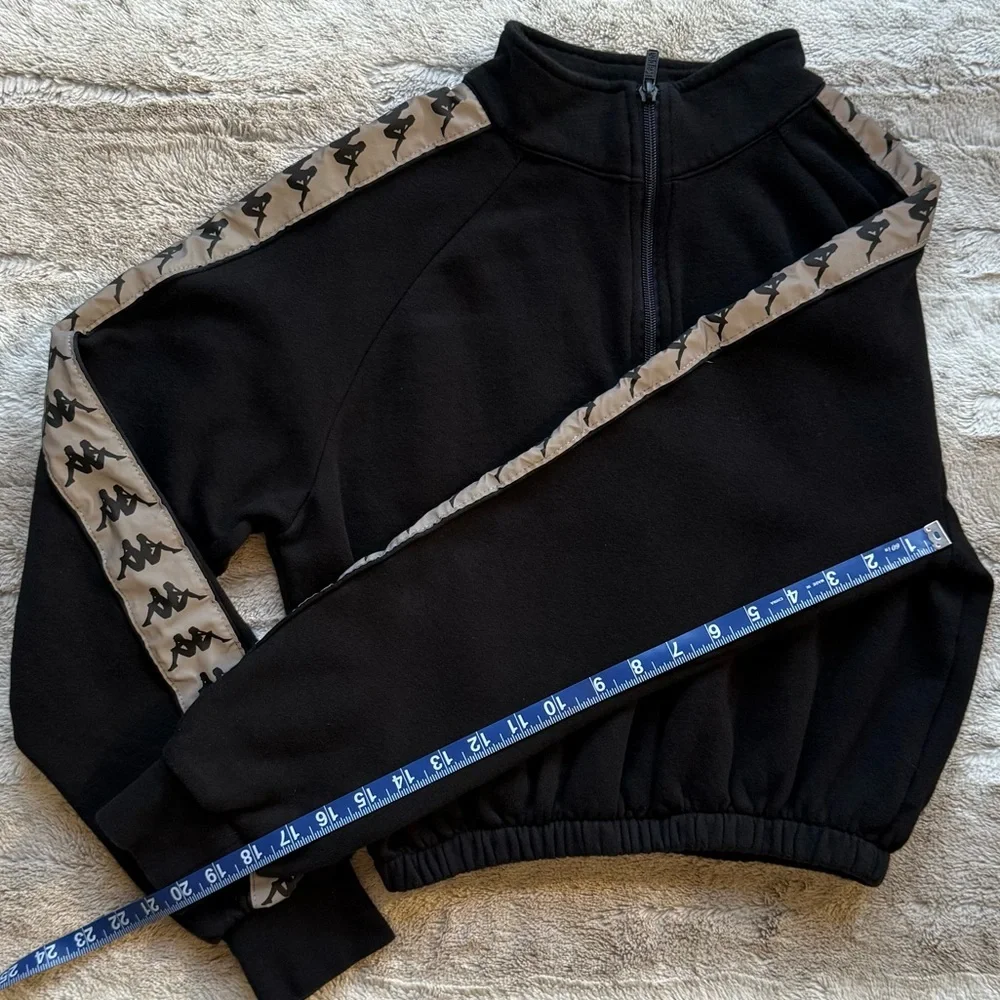 Kappa Reflective Cropped Pullover Sweatshirt in Black Size S - Picture 7 of 8